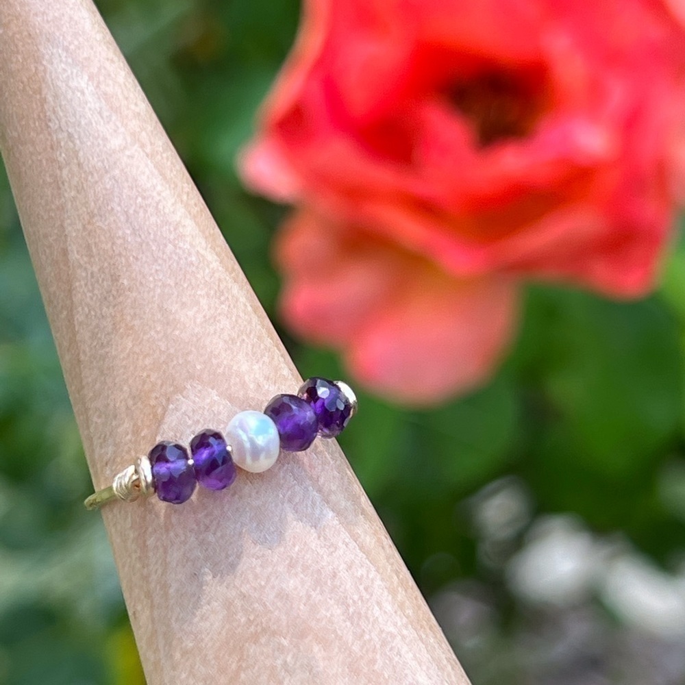 Amethyst & Freshwater Pearl Gold Ring